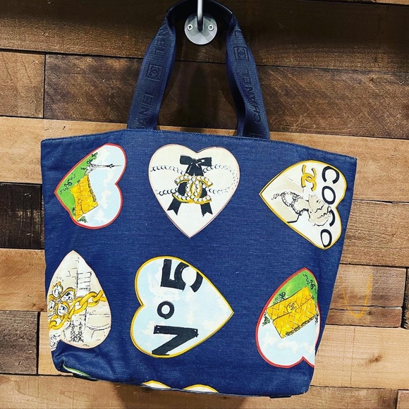 CHANEL Handbags - Authentic Chanel Hearts Bag